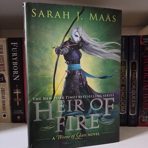 Heir of Fire Hardcover Original Cover